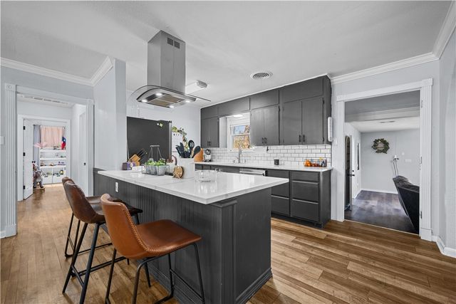 309 Reynolds Ave, Taft, TX 78390