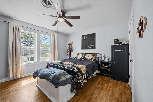 309 Reynolds Ave, Taft, TX 78390