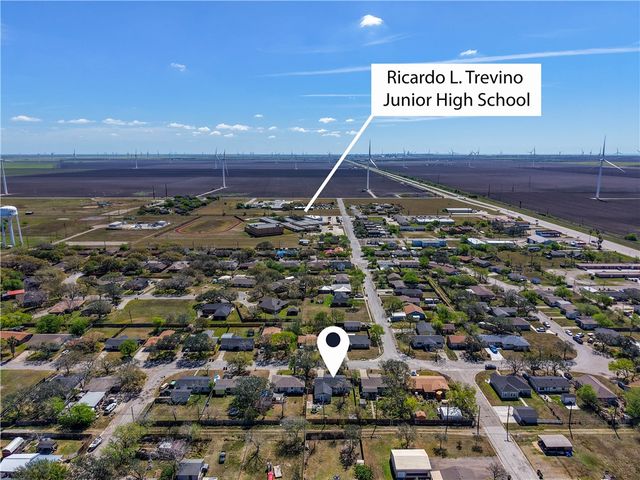 309 Reynolds Ave, Taft, TX 78390