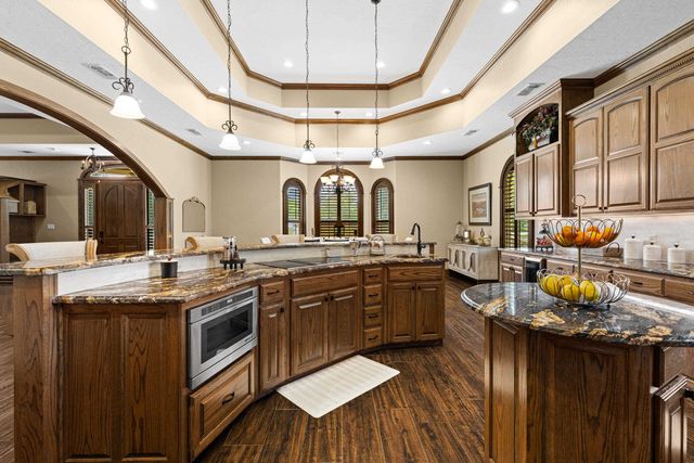 440 Susan St, Gladewater, TX 75647