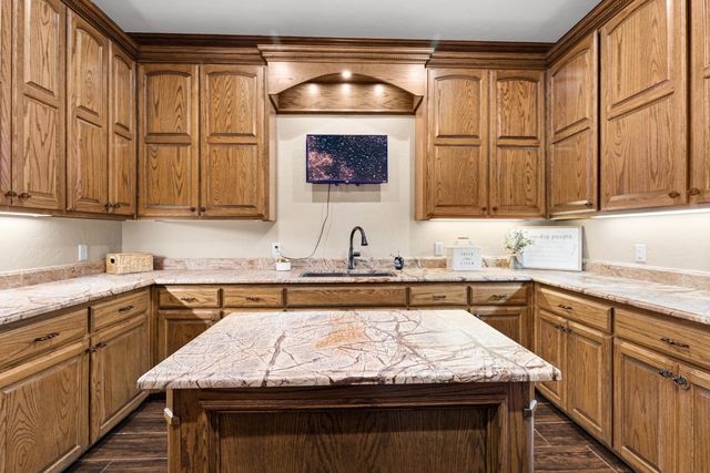 440 Susan St, Gladewater, TX 75647