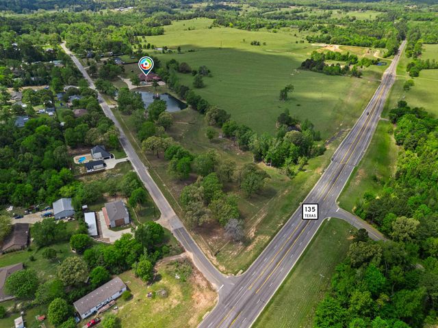 440 Susan St, Gladewater, TX 75647