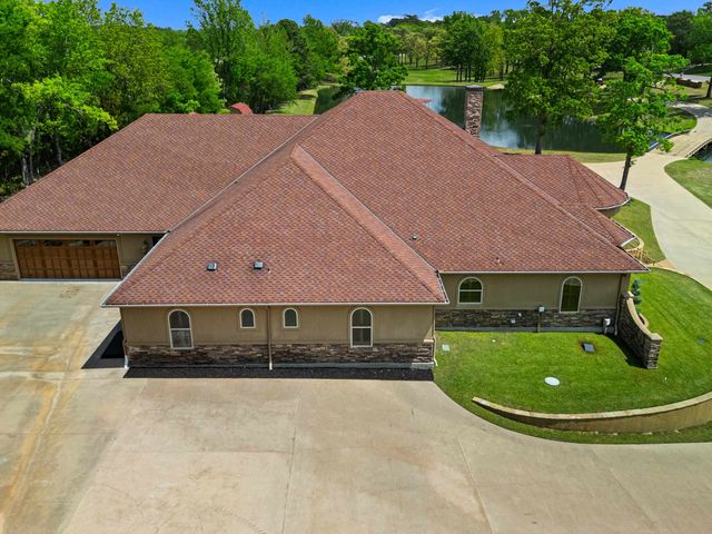 440 Susan St, Gladewater, TX 75647