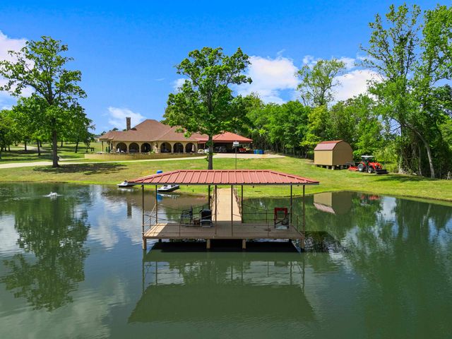 440 Susan St, Gladewater, TX 75647
