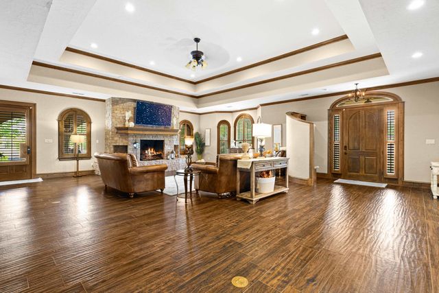 440 Susan St, Gladewater, TX 75647