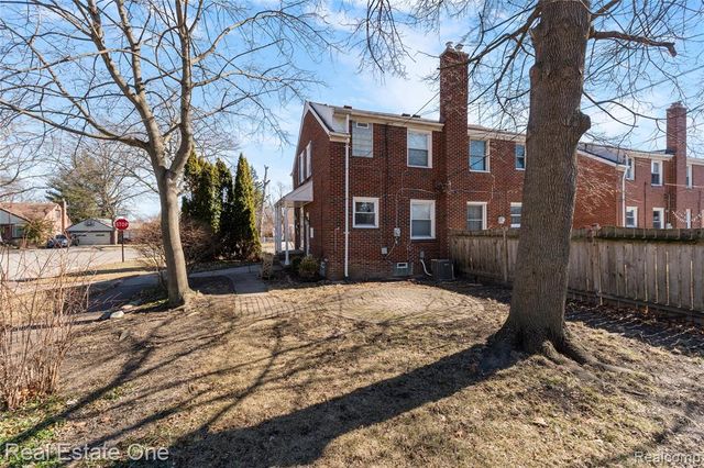 1804 15th Street, Wyandotte, MI 48192