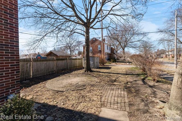 1804 15th Street, Wyandotte, MI 48192