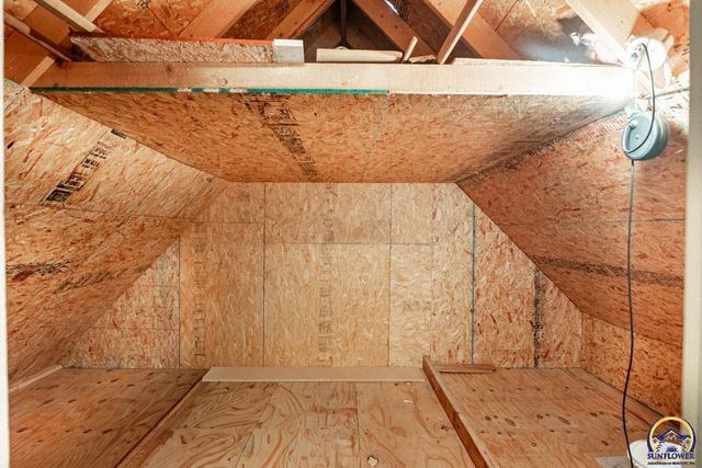 724 Eldridge ST, Lawrence, KS 66049