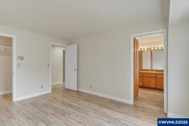 1400 Rees Hill Rd SE, Salem, OR 97306