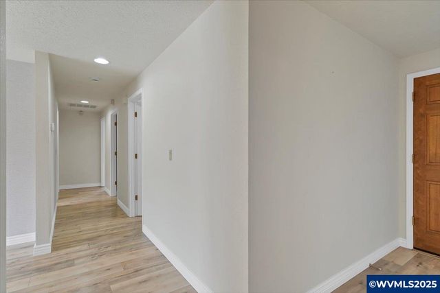 1400 Rees Hill Rd SE, Salem, OR 97306