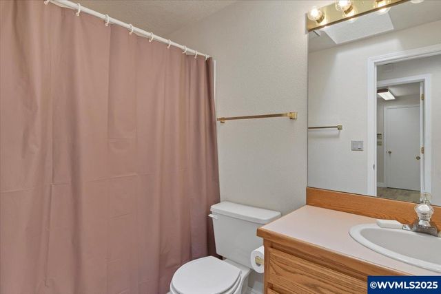 1400 Rees Hill Rd SE, Salem, OR 97306
