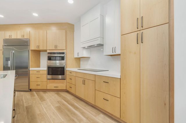 3317 Embassy Drive, West Palm Beach, FL 33401