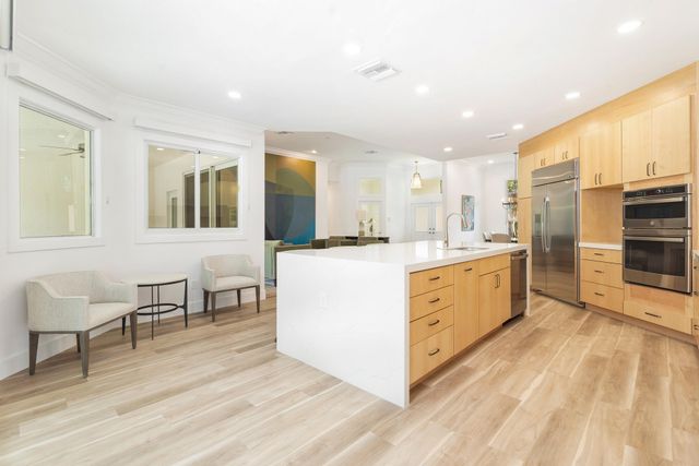 3317 Embassy Drive, West Palm Beach, FL 33401