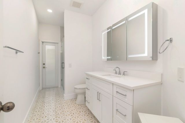 3317 Embassy Drive, West Palm Beach, FL 33401