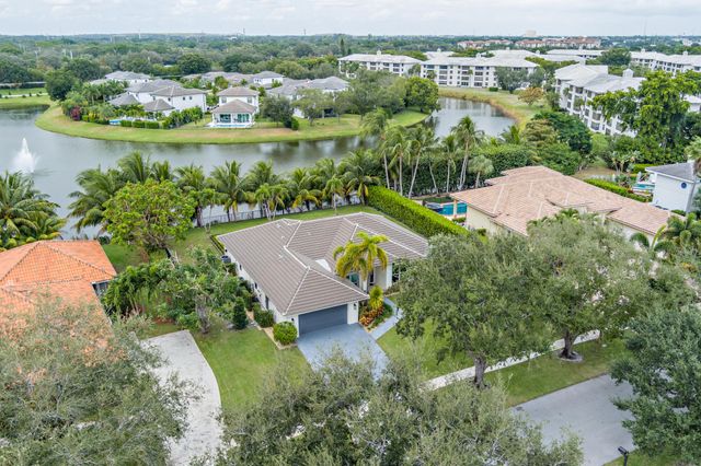 3317 Embassy Drive, West Palm Beach, FL 33401