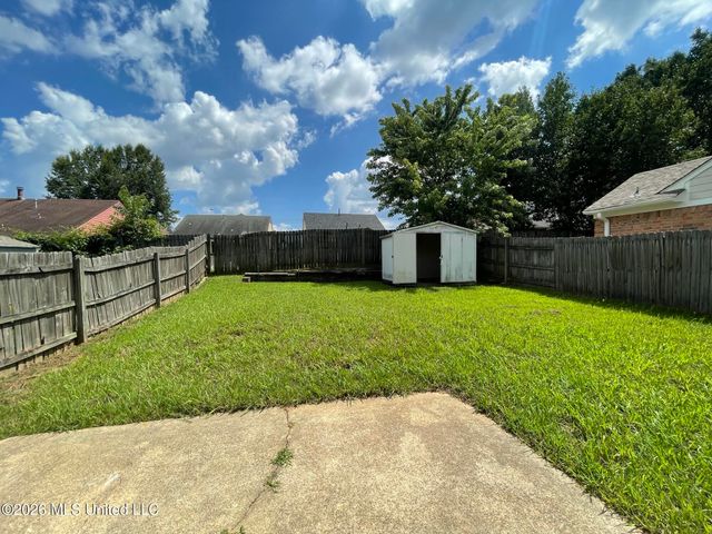 1077 Mcgowan Drive, Southaven, MS 38671