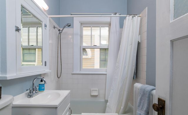 830 Lincoln Avenue, Saint Paul, MN 55105
