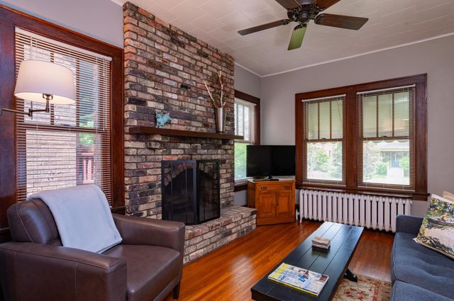 830 Lincoln Avenue, Saint Paul, MN 55105