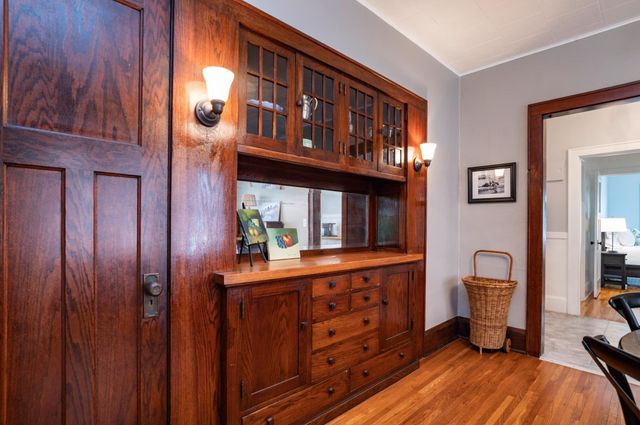 830 Lincoln Avenue, Saint Paul, MN 55105