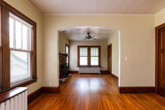 830 Lincoln Avenue, Saint Paul, MN 55105