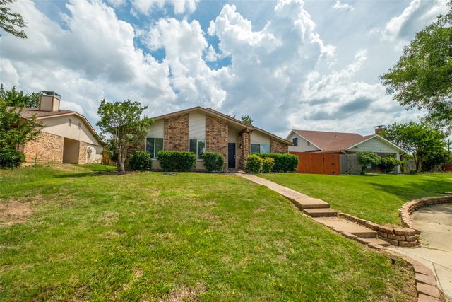 1002 Bellflower Court, Carrollton, TX 75007