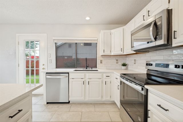 1002 Bellflower Court, Carrollton, TX 75007