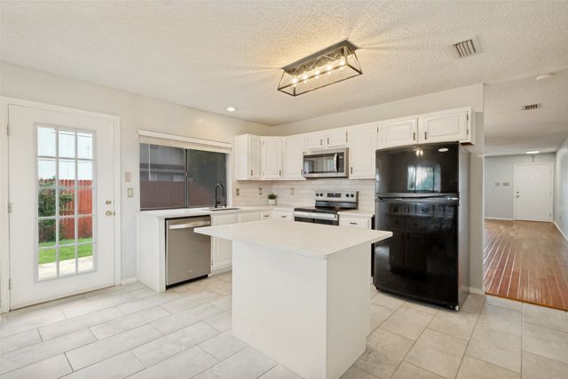 1002 Bellflower Court, Carrollton, TX 75007