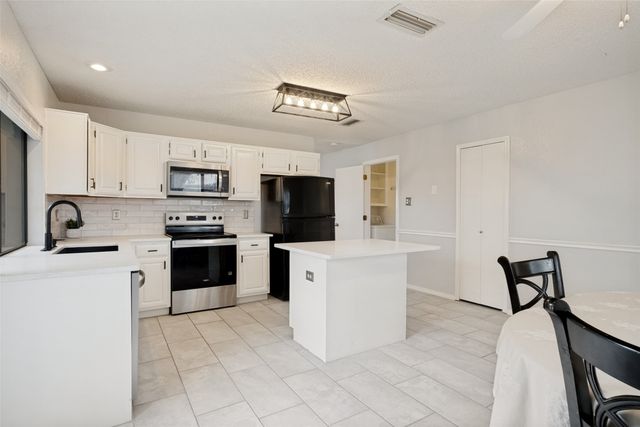 1002 Bellflower Court, Carrollton, TX 75007
