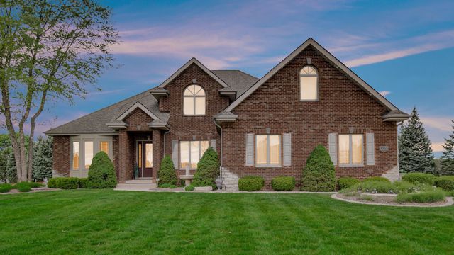 1555 Chalone Court, Crown Point, IN 46307