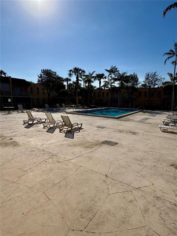 13700 SW 62nd St 113, Miami, FL 33183