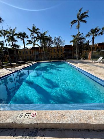 13700 SW 62nd St 113, Miami, FL 33183