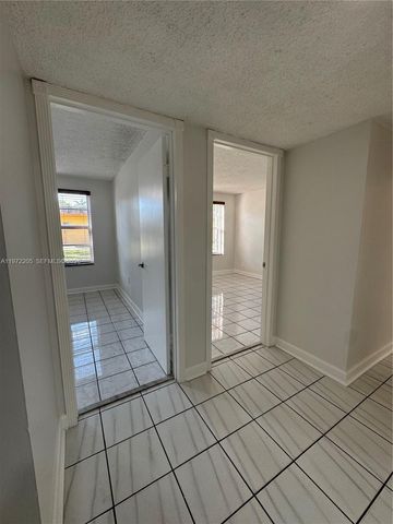 13700 SW 62nd St 113, Miami, FL 33183