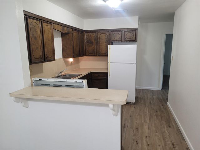 205 2nd Ave 2, Smithville, TX 78957
