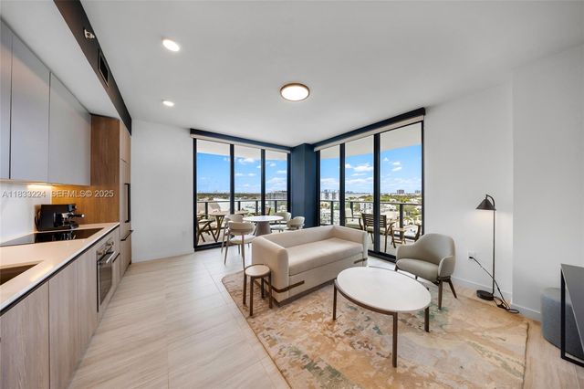 580 72 910, Miami Beach, FL 33141