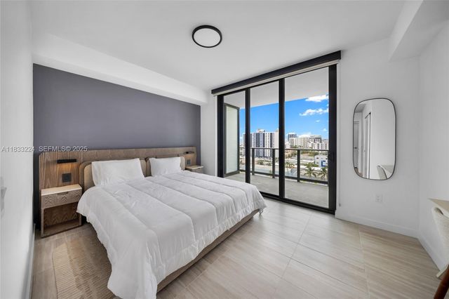 580 72 910, Miami Beach, FL 33141
