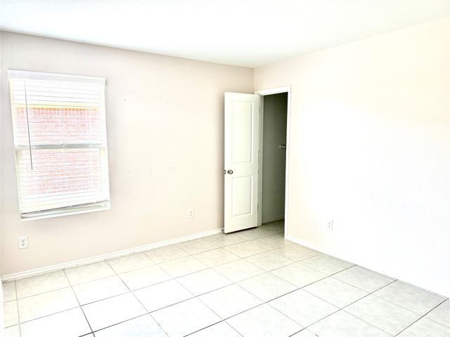 3305 Margay Run, Crandall, TX 75114