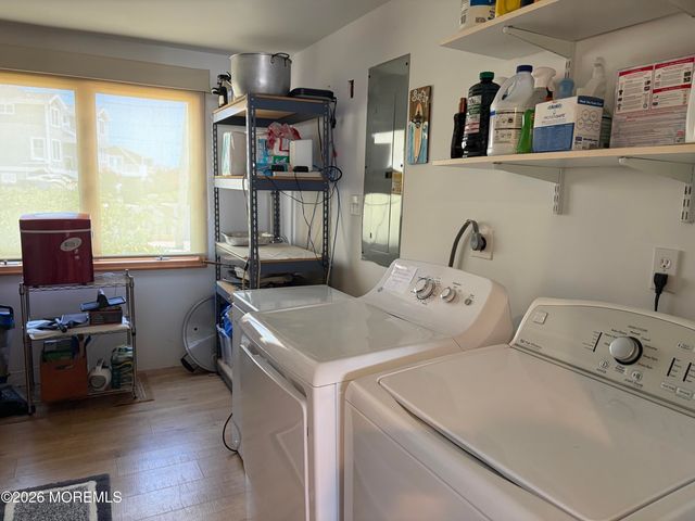 29 Julia Drive, Manahawkin, NJ 08050
