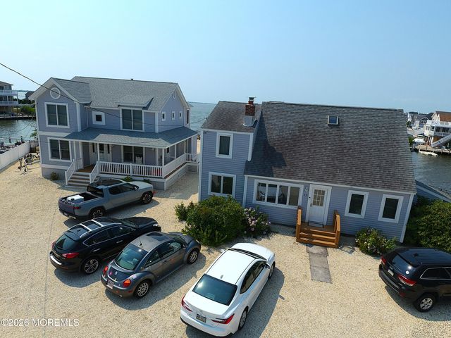 29 Julia Drive, Manahawkin, NJ 08050