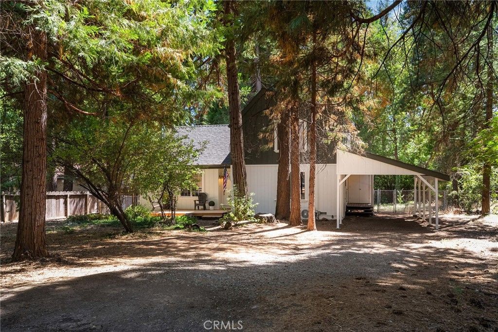 Image 2 of property listing at 15041 Torey Pine Road, Magalia, CA 95954