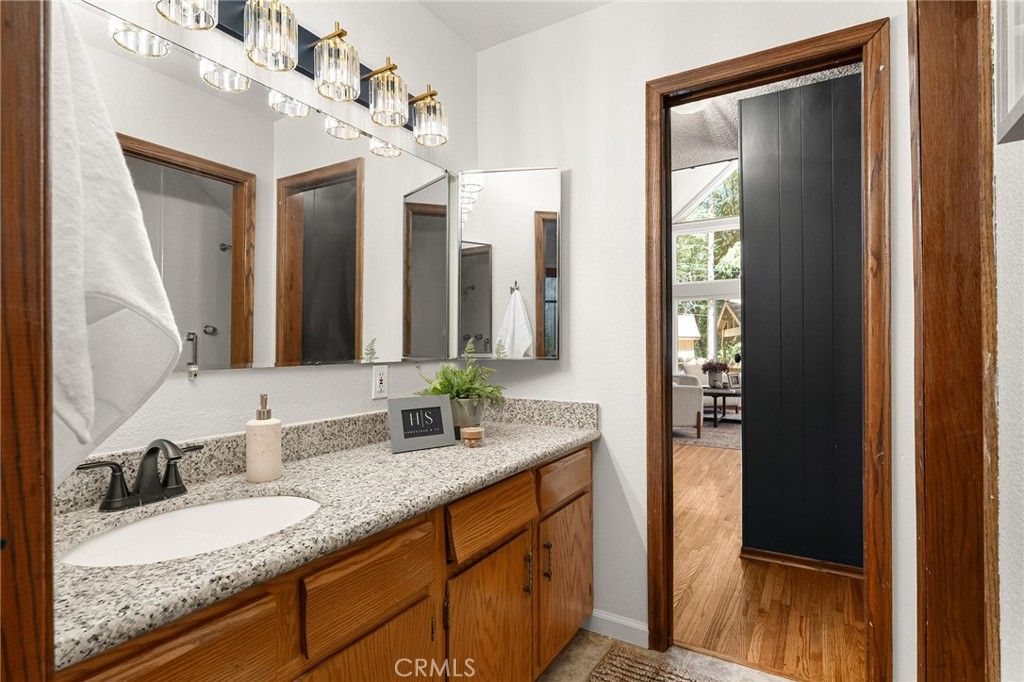 Image 20 of property listing at 15041 Torey Pine Road, Magalia, CA 95954