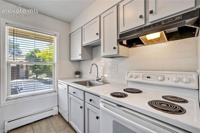 4413 N Carefree Circle B, Colorado Springs, CO 80917