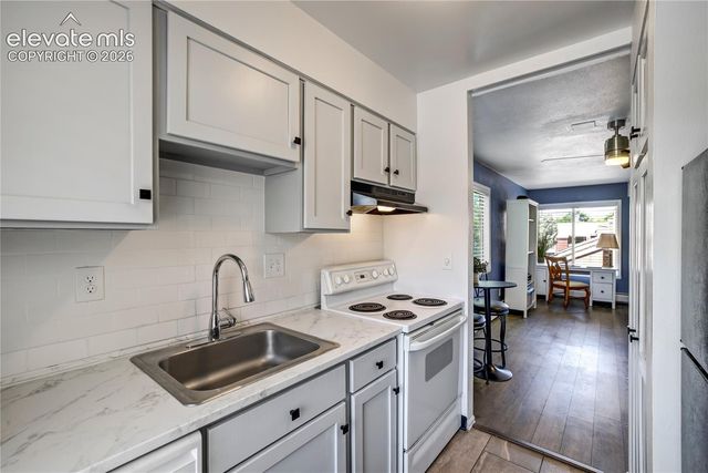 4413 N Carefree Circle B, Colorado Springs, CO 80917