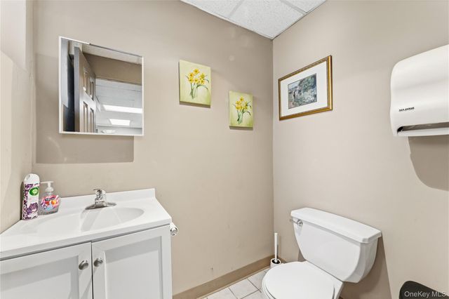 16 Main Street 2K, East Rockaway, NY 11518