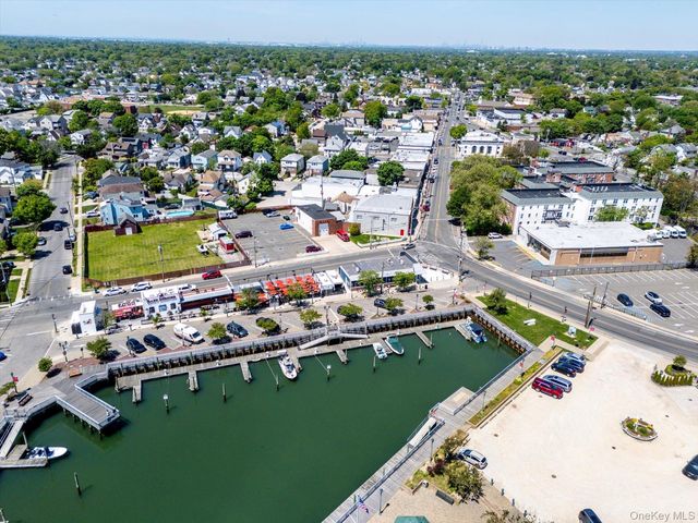 16 Main Street 2K, East Rockaway, NY 11518