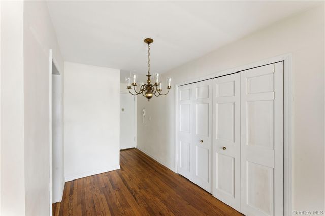16 Main Street 2K, East Rockaway, NY 11518