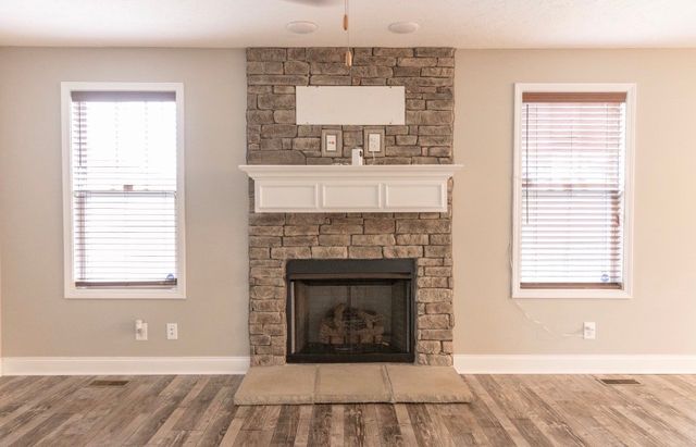 208 Eagles Talon Ct, Clarksville, TN 37040