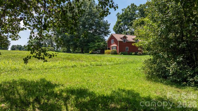 2097 Hermit Trail, Newton, NC 28658