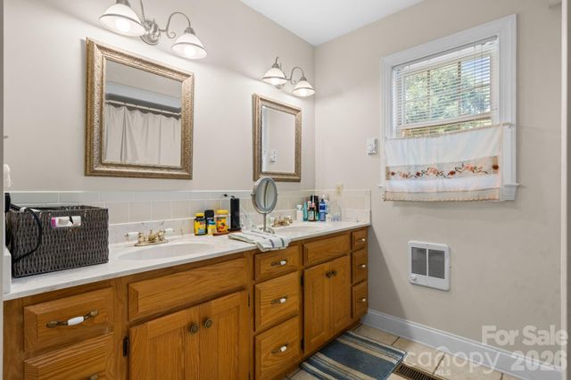 2097 Hermit Trail, Newton, NC 28658