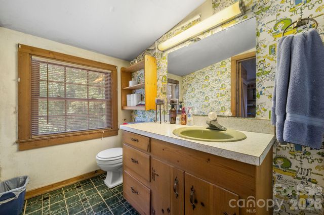 2097 Hermit Trail, Newton, NC 28658