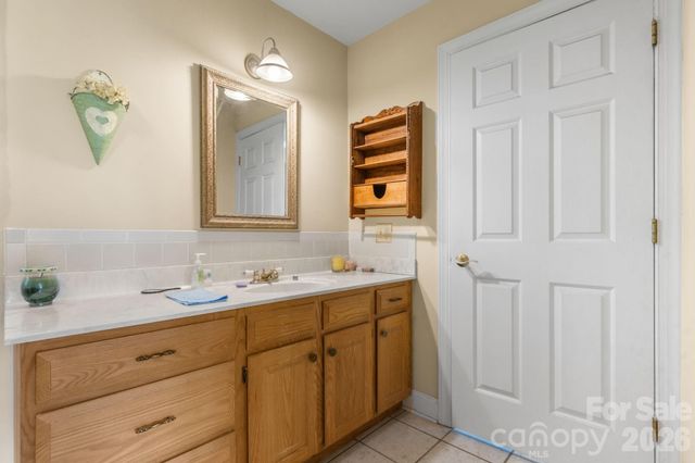 2097 Hermit Trail, Newton, NC 28658